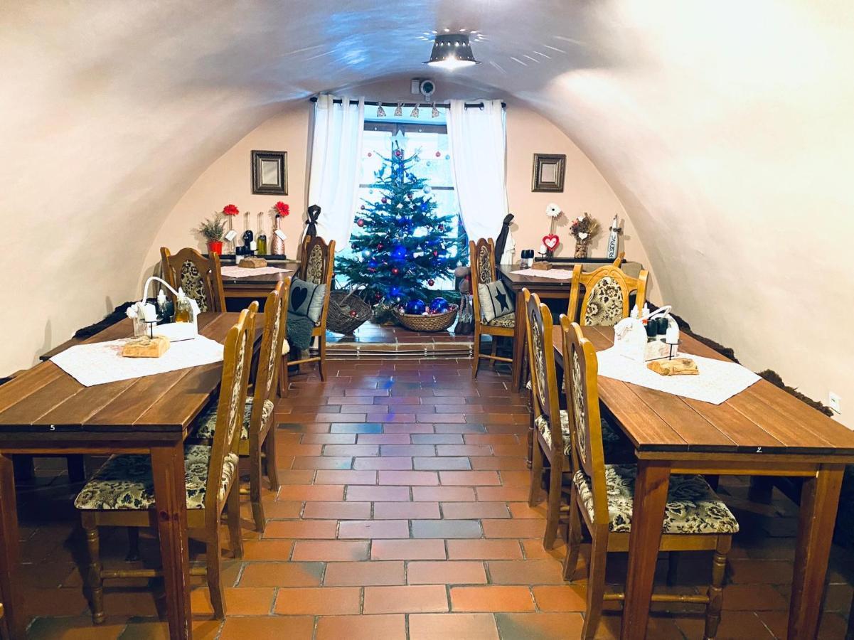 Hotel Kristinka Český Krumlov Esterno foto