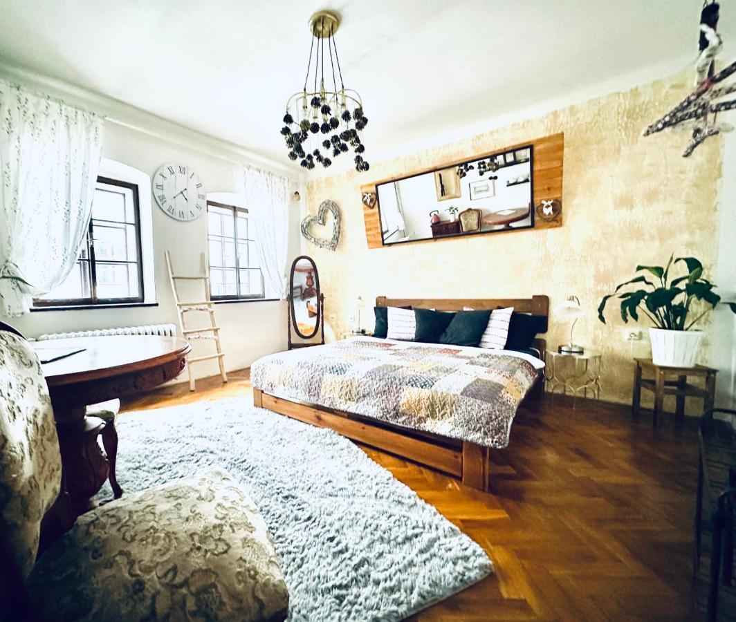 Hotel Kristinka Český Krumlov Esterno foto